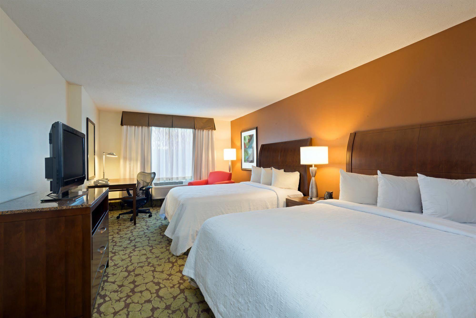 Hilton Garden Orlando At Seaworld Hotel 3*